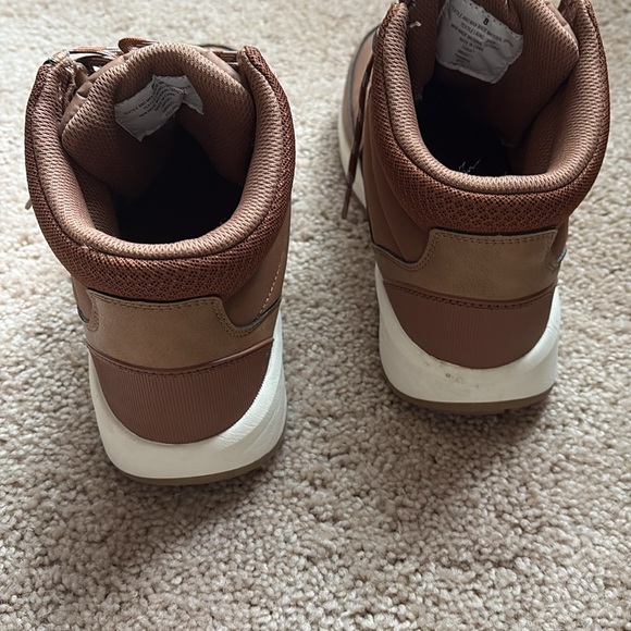 DONATE SOON~Boots Size 8 - Picture 5 of 7